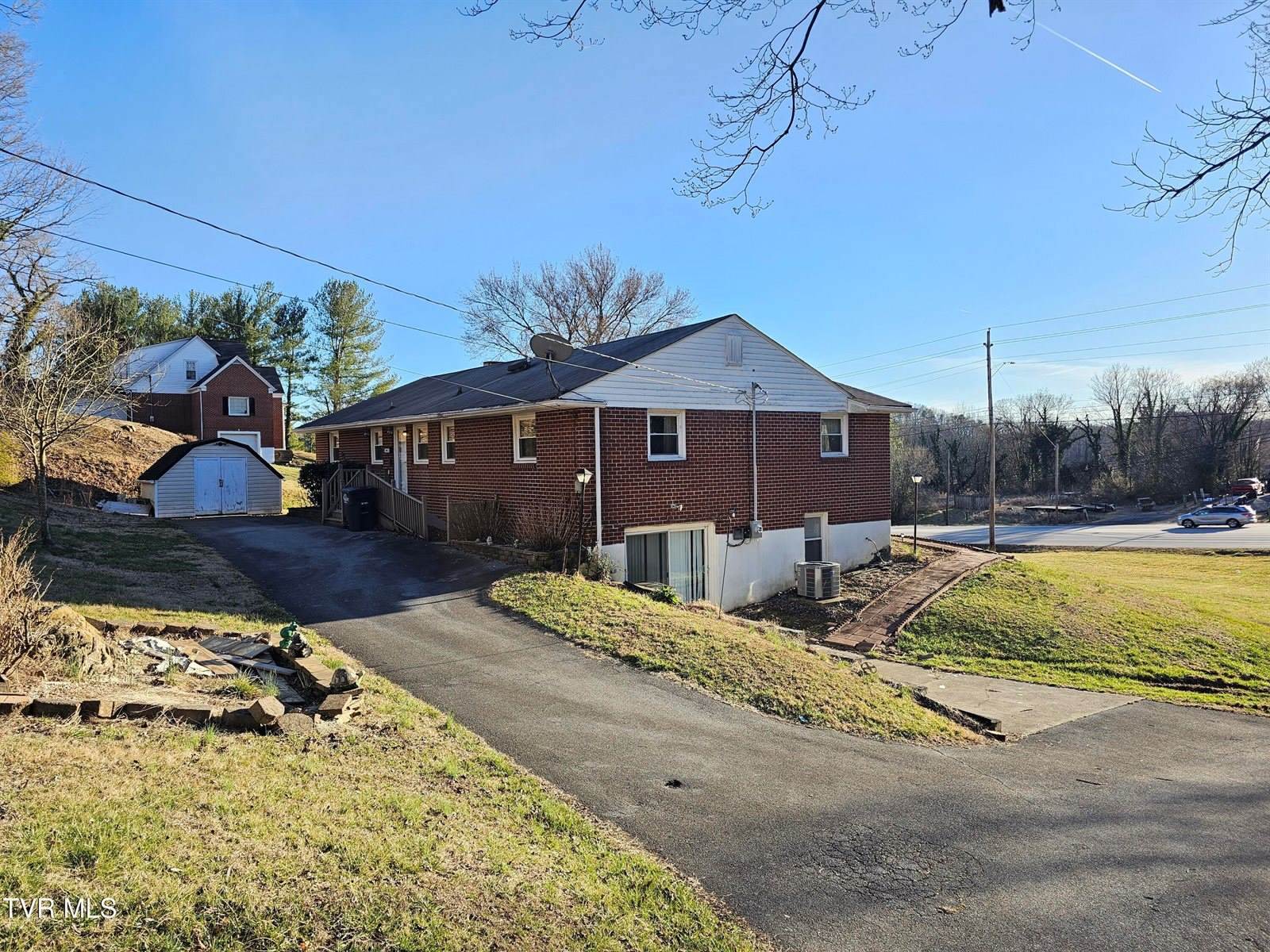 3521 Fort Henry Drive, Kingsport, TN 37664