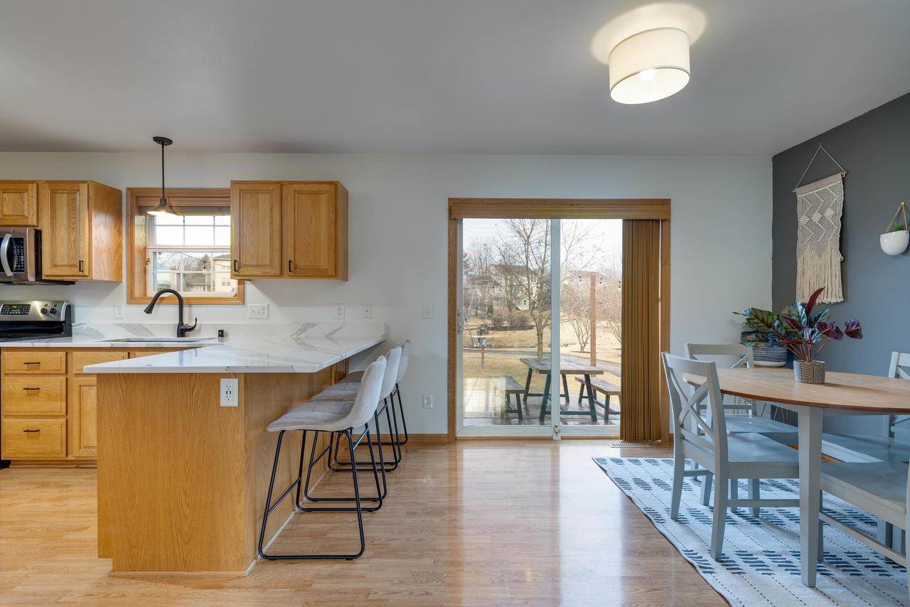 4728 Secret Garden Drive, Mcfarland, WI 53558