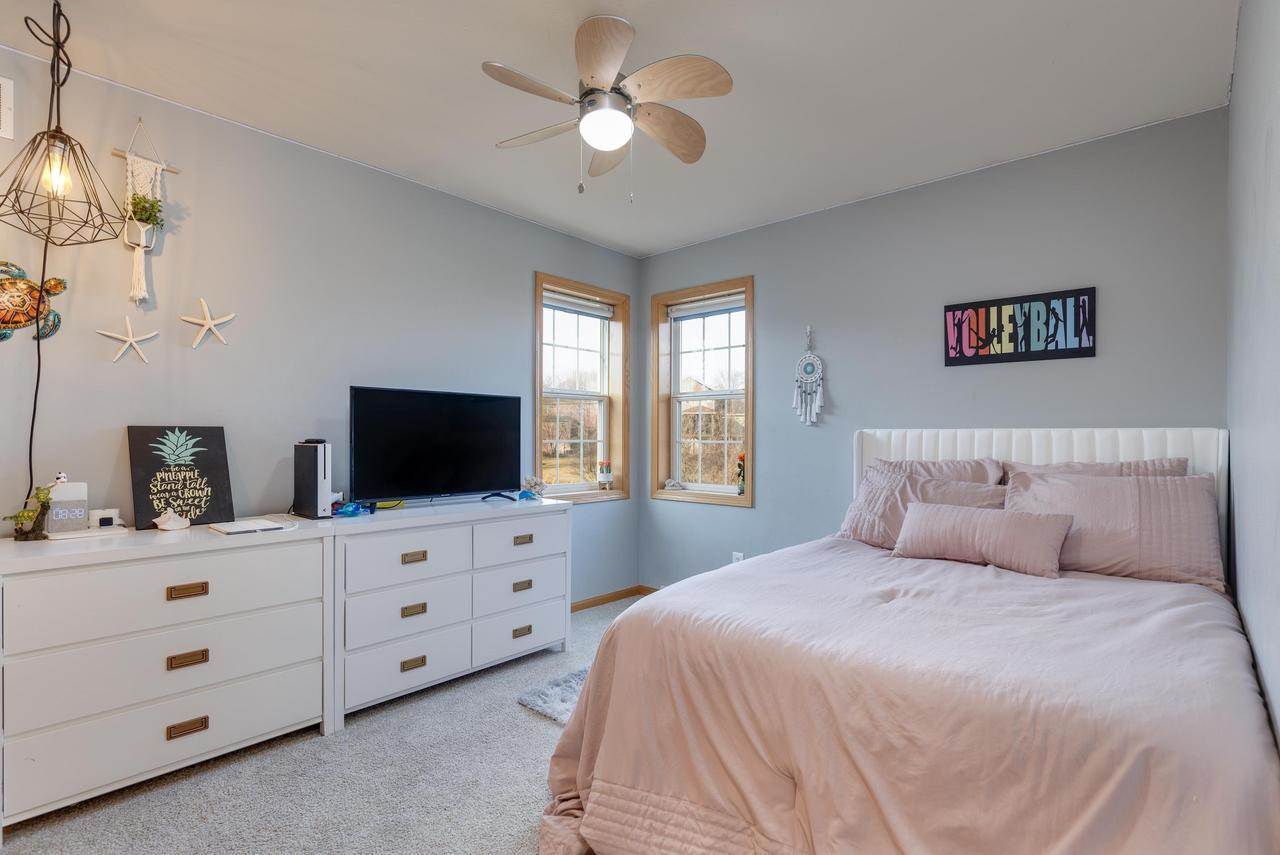 4728 Secret Garden Drive, Mcfarland, WI 53558