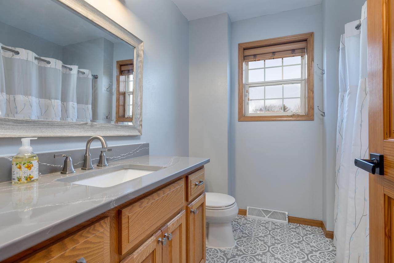 4728 Secret Garden Drive, Mcfarland, WI 53558