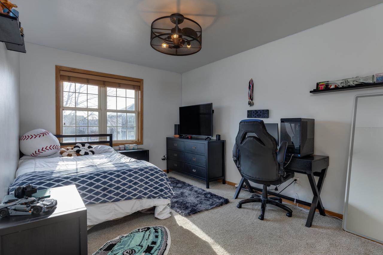 4728 Secret Garden Drive, Mcfarland, WI 53558