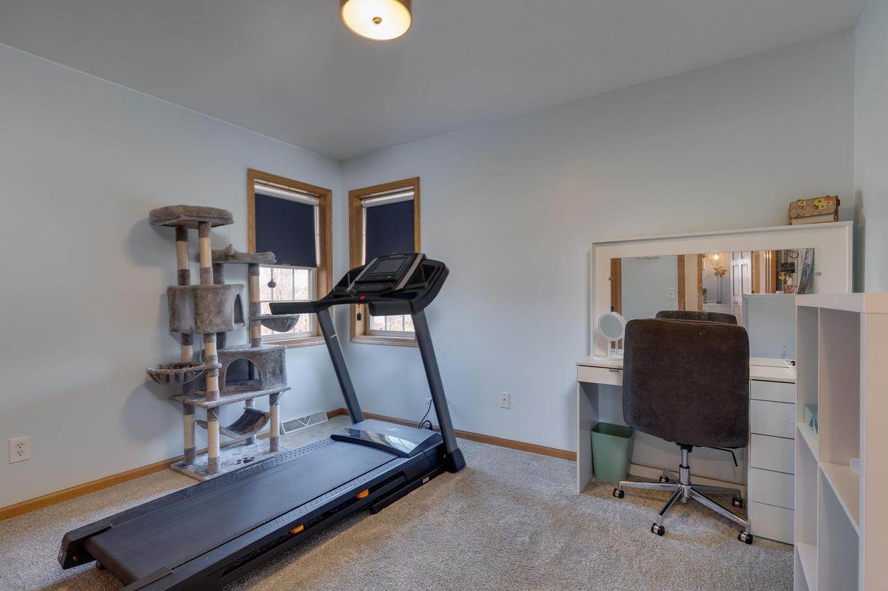 4728 Secret Garden Drive, Mcfarland, WI 53558