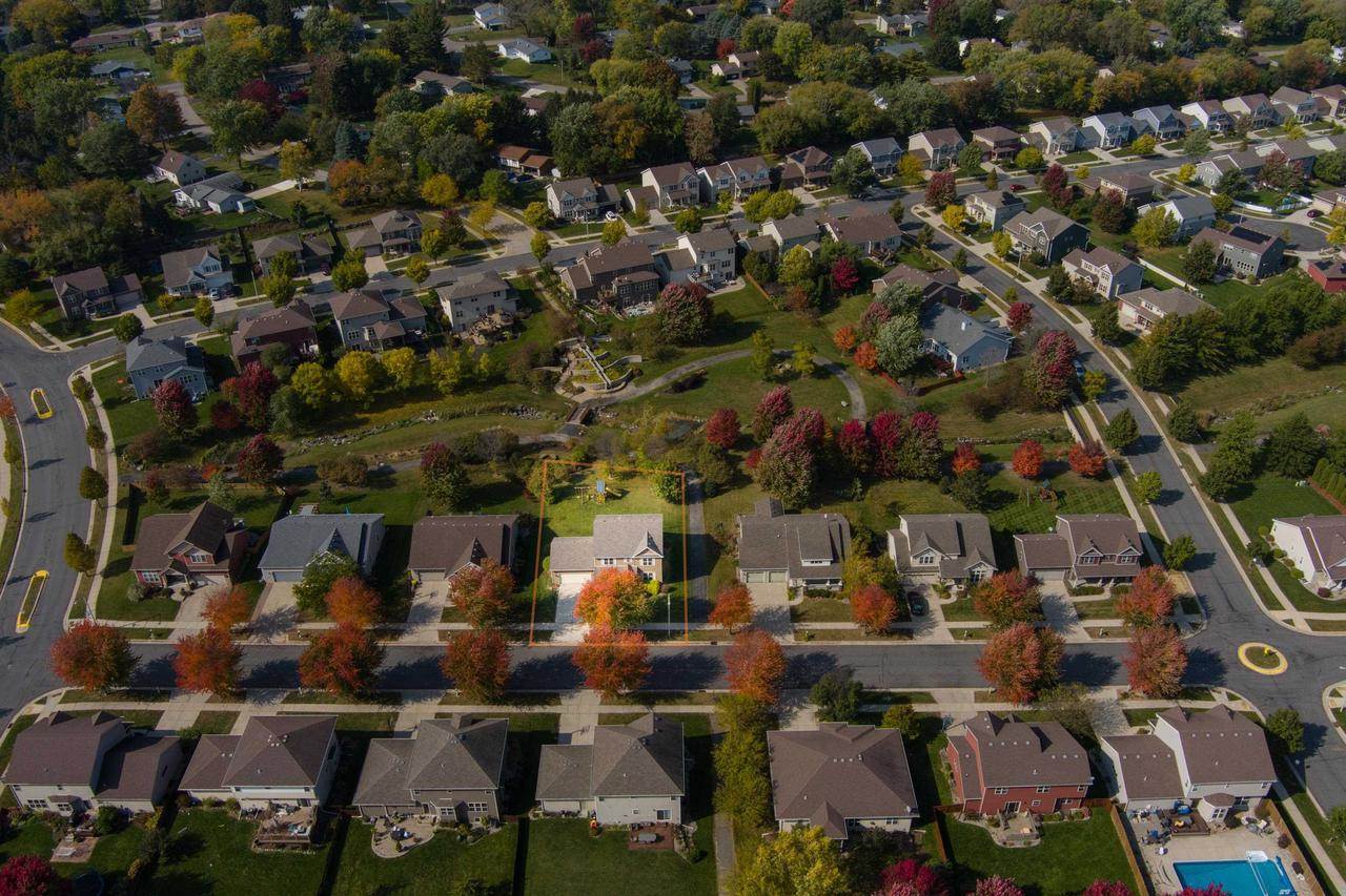 4728 Secret Garden Drive, Mcfarland, WI 53558