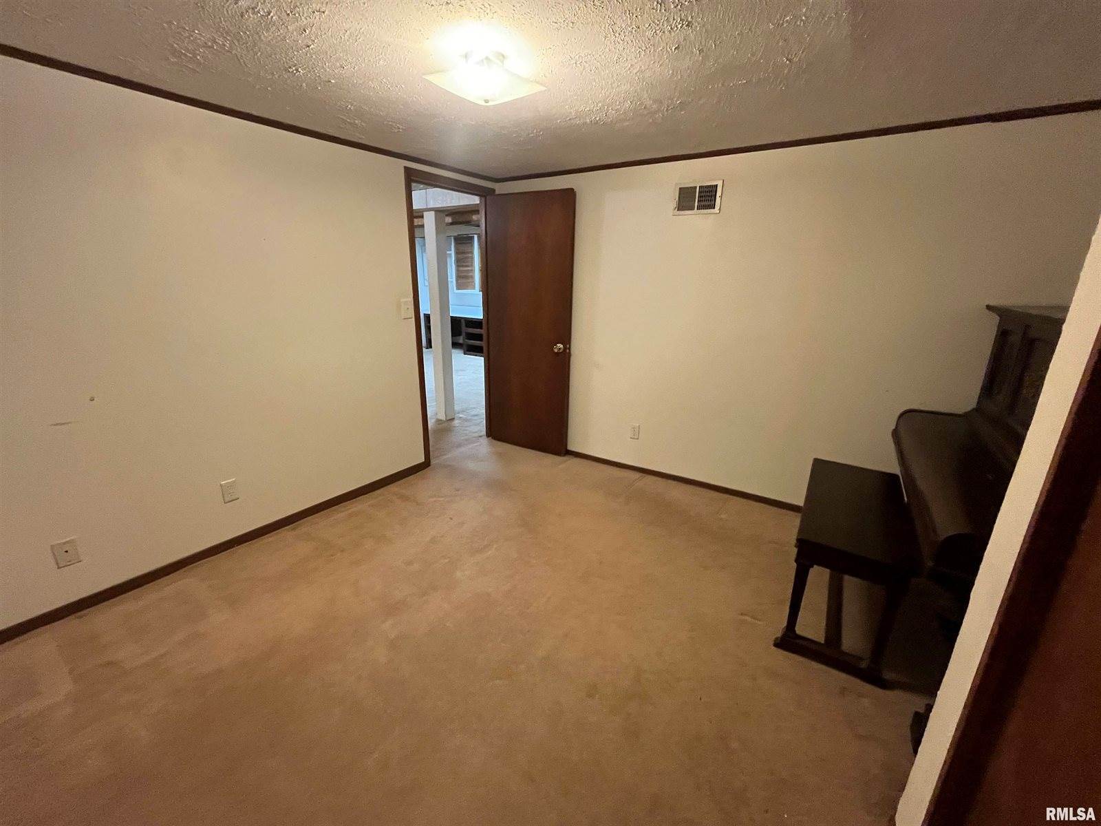 1609 Alcoa Avenue, Bettendorf, IA 52722