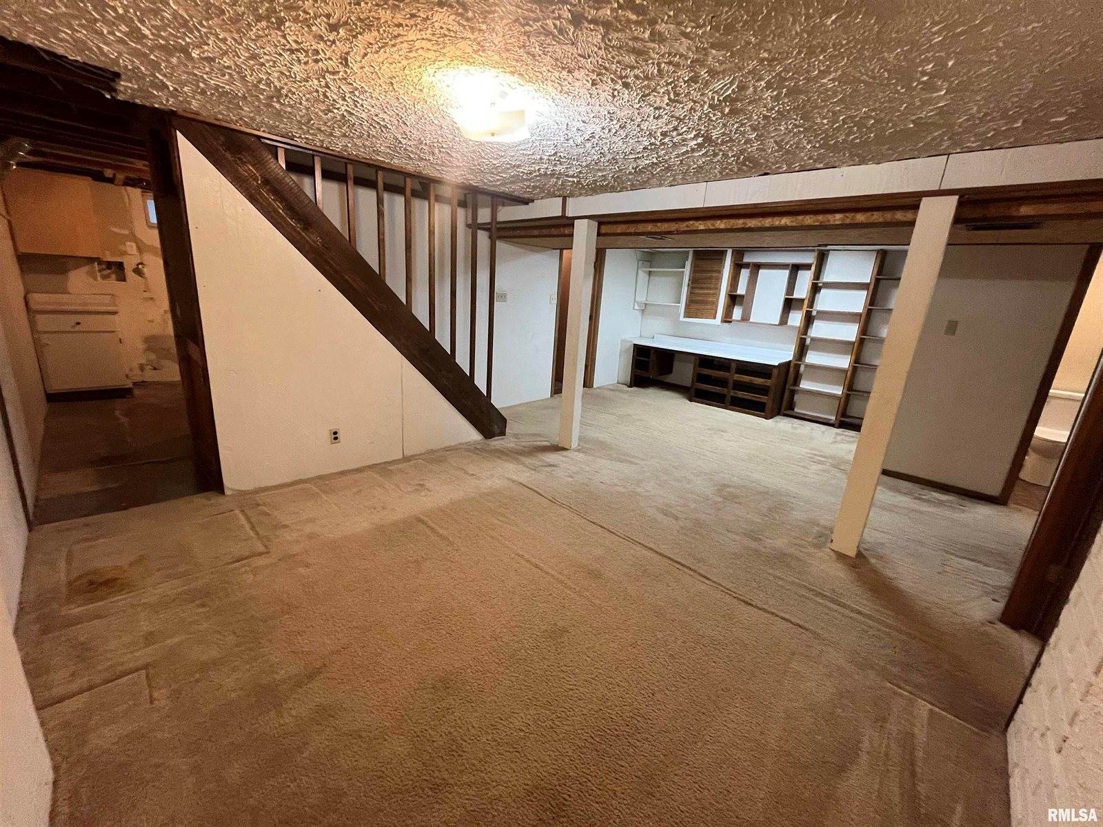 1609 Alcoa Avenue, Bettendorf, IA 52722