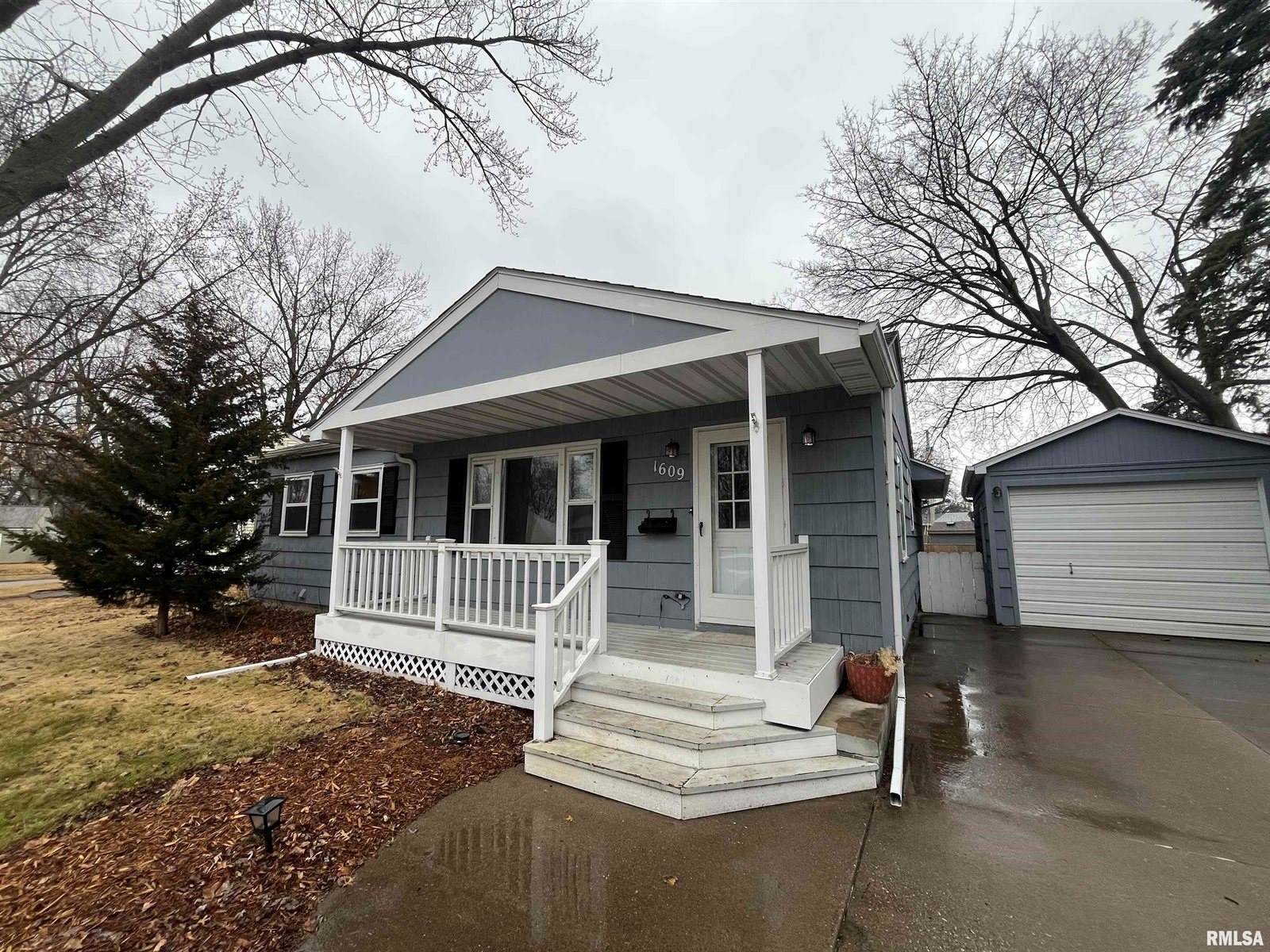 1609 Alcoa Avenue, Bettendorf, IA 52722