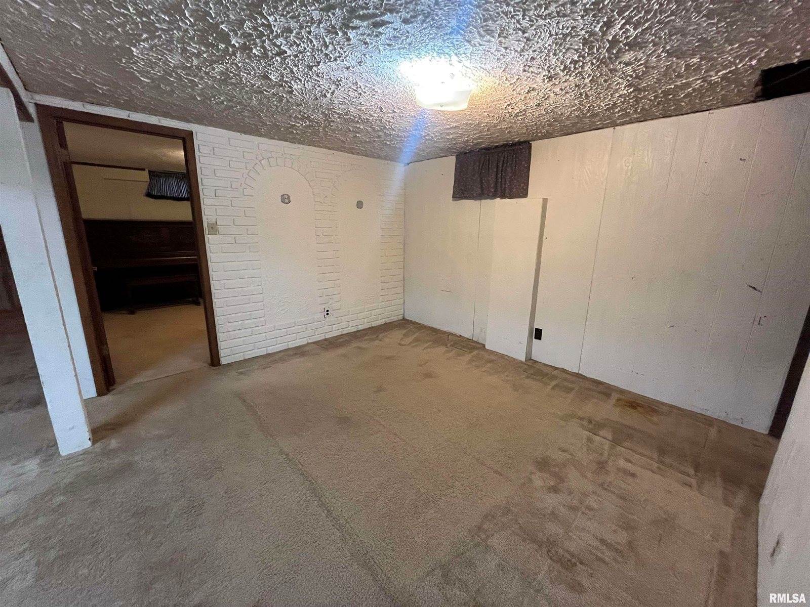 1609 Alcoa Avenue, Bettendorf, IA 52722