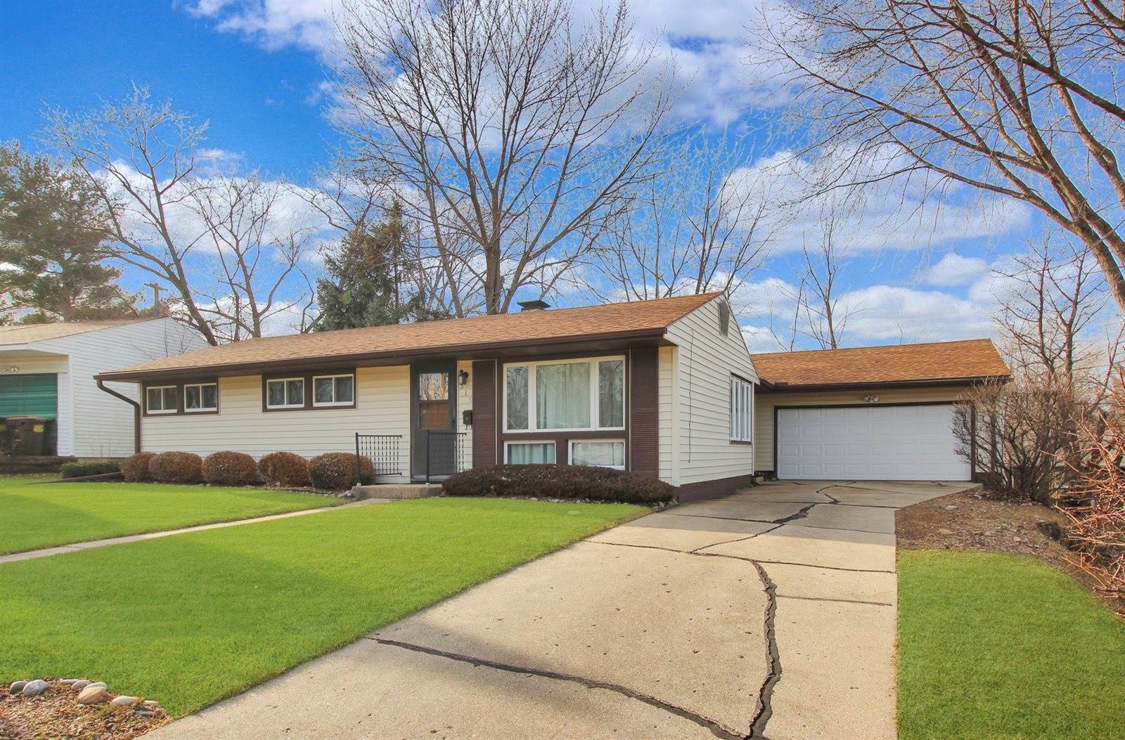 316 Stewart Drive, Freeport, IL 61032