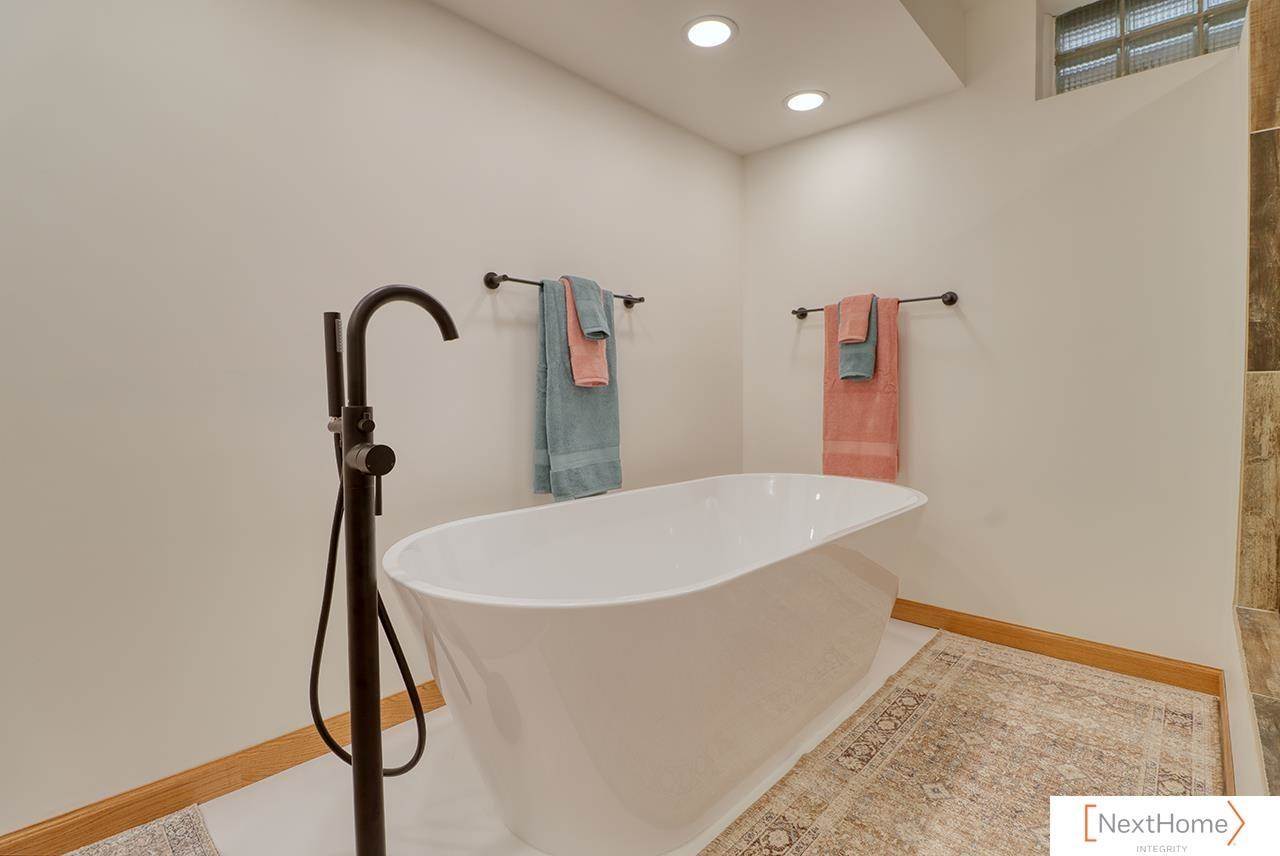 766 Bamboo Trail, Milford, NE 68405