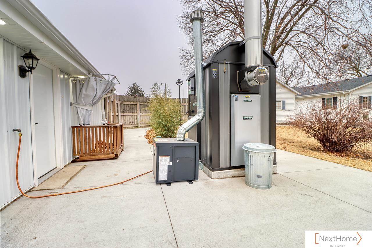 766 Bamboo Trail, Milford, NE 68405