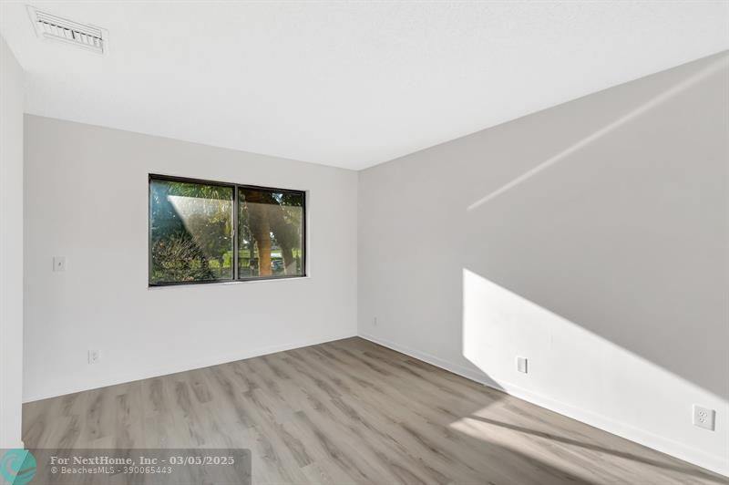 5334 Fountains Dr 221, #221, Lake Worth, FL 33467