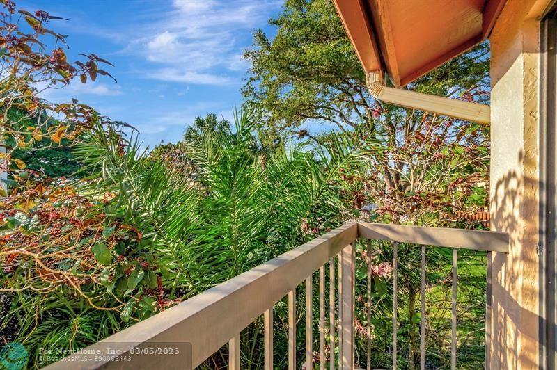 5334 Fountains Dr 221, #221, Lake Worth, FL 33467