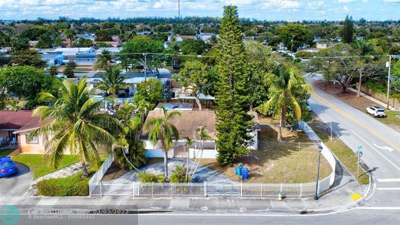 1041 NW 199th St, Miami, FL 33169