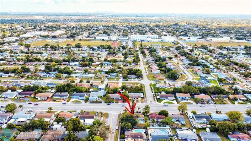 1041 NW 199th St, Miami, FL 33169