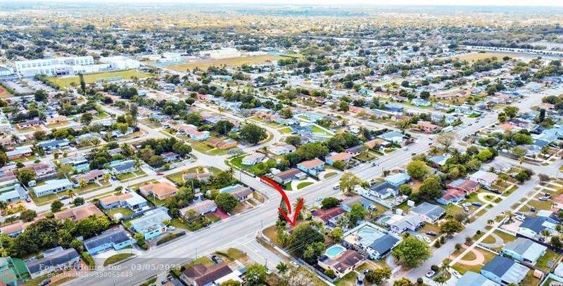 1041 NW 199th St, Miami, FL 33169