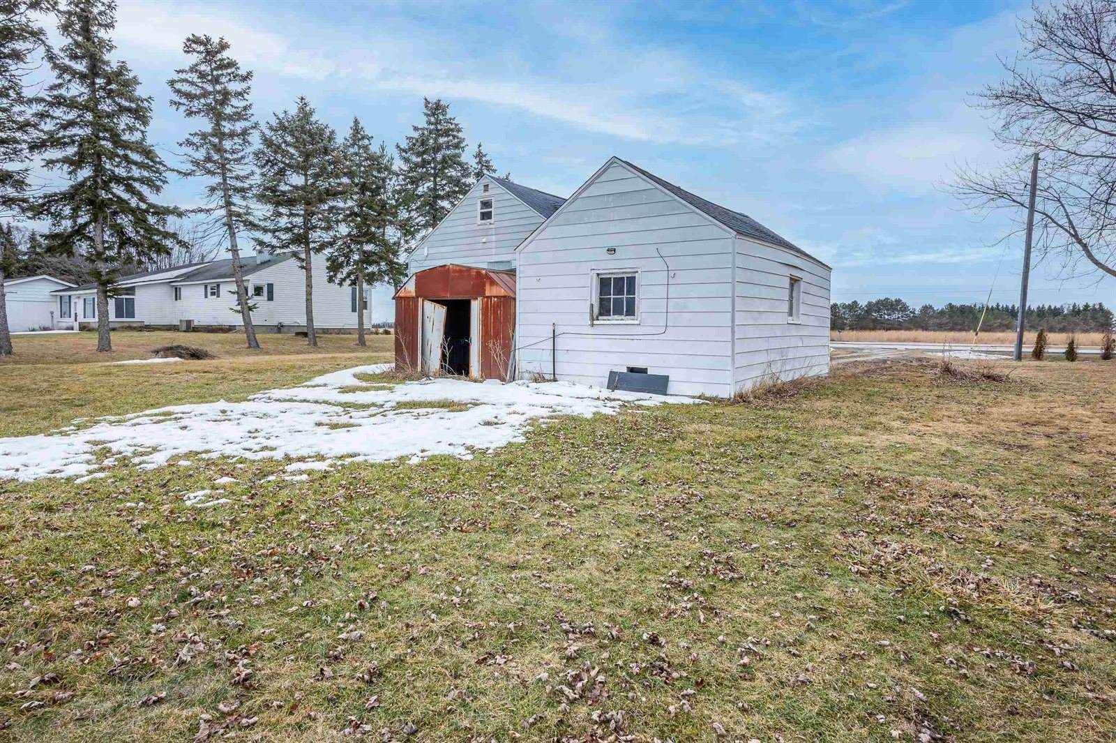 1581 S Tuscola Road, Munger, MI 48747