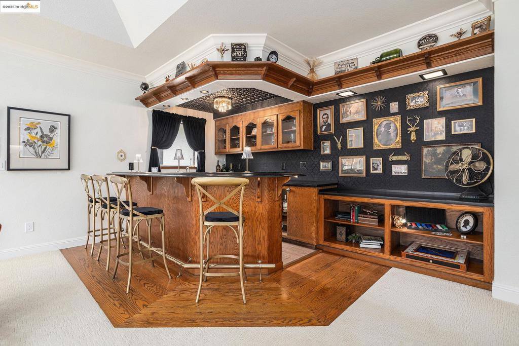 10 Madeira Ct, Oakley, CA 94561