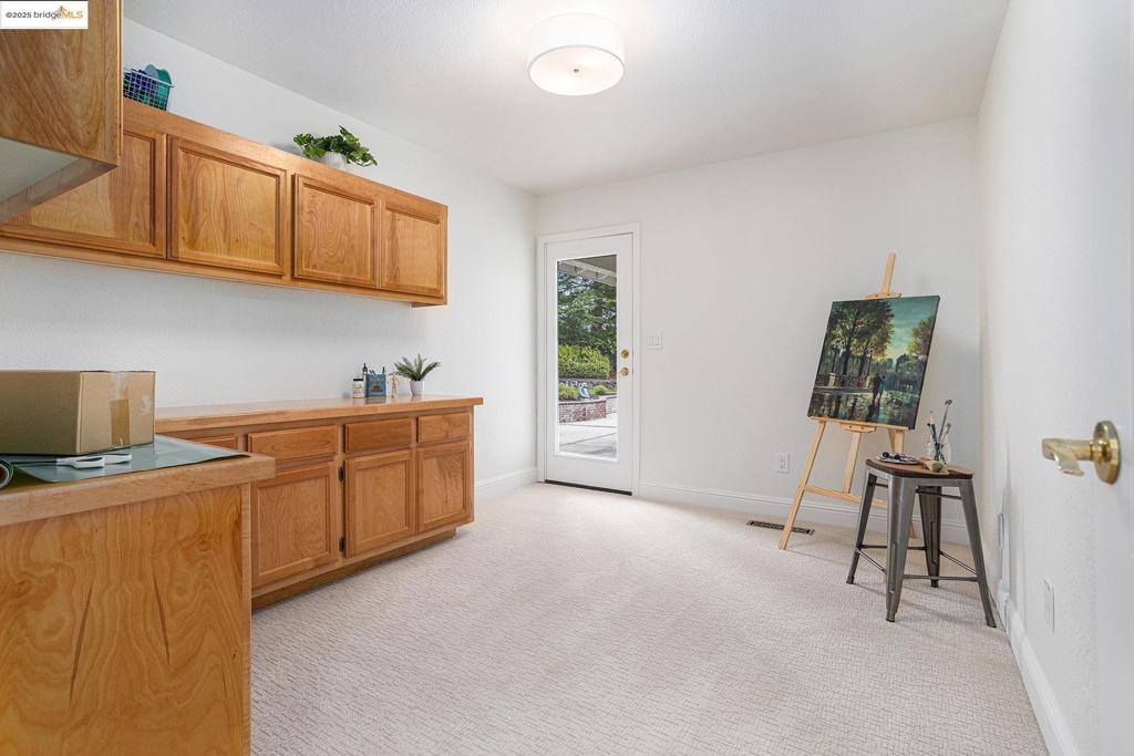 10 Madeira Ct, Oakley, CA 94561