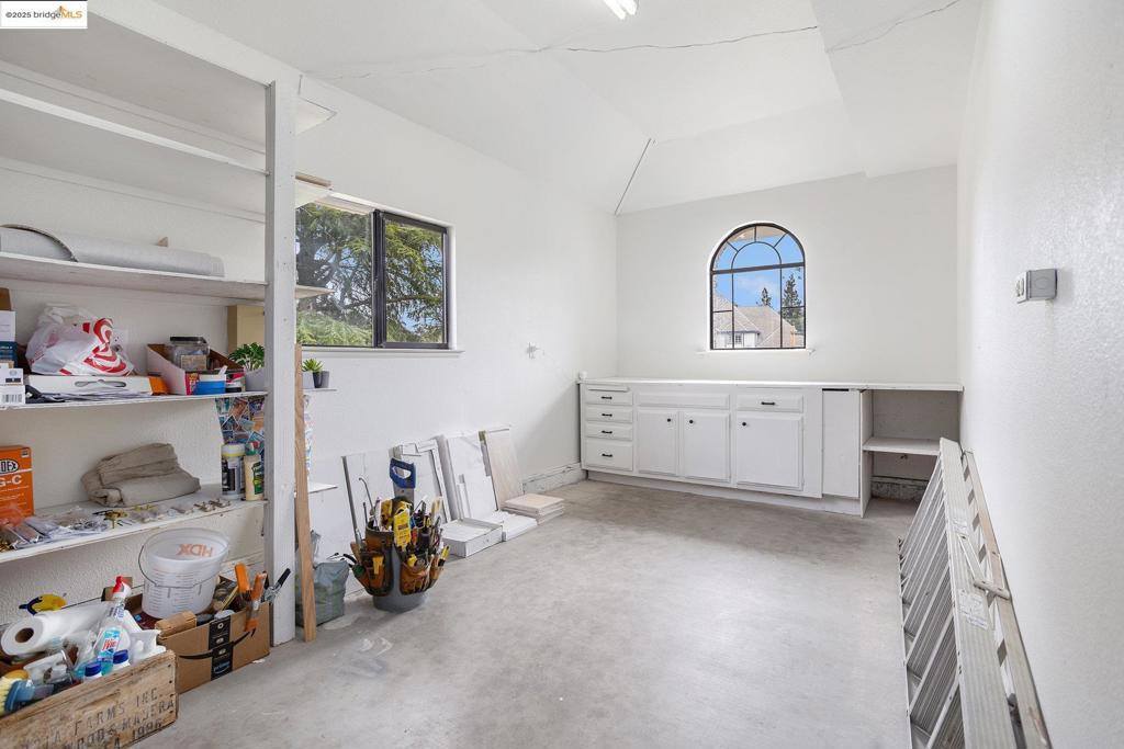 10 Madeira Ct, Oakley, CA 94561