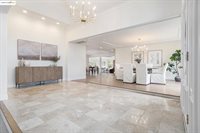 10 Madeira Ct, Oakley, CA 94561