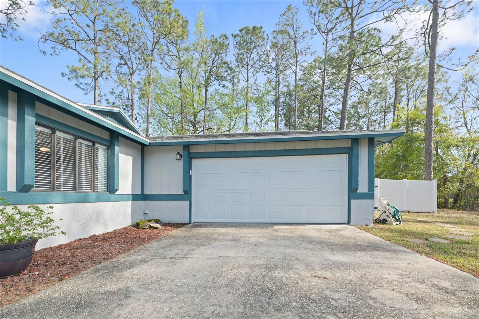 44 Burning View Lane, Palm Coast, FL 32137