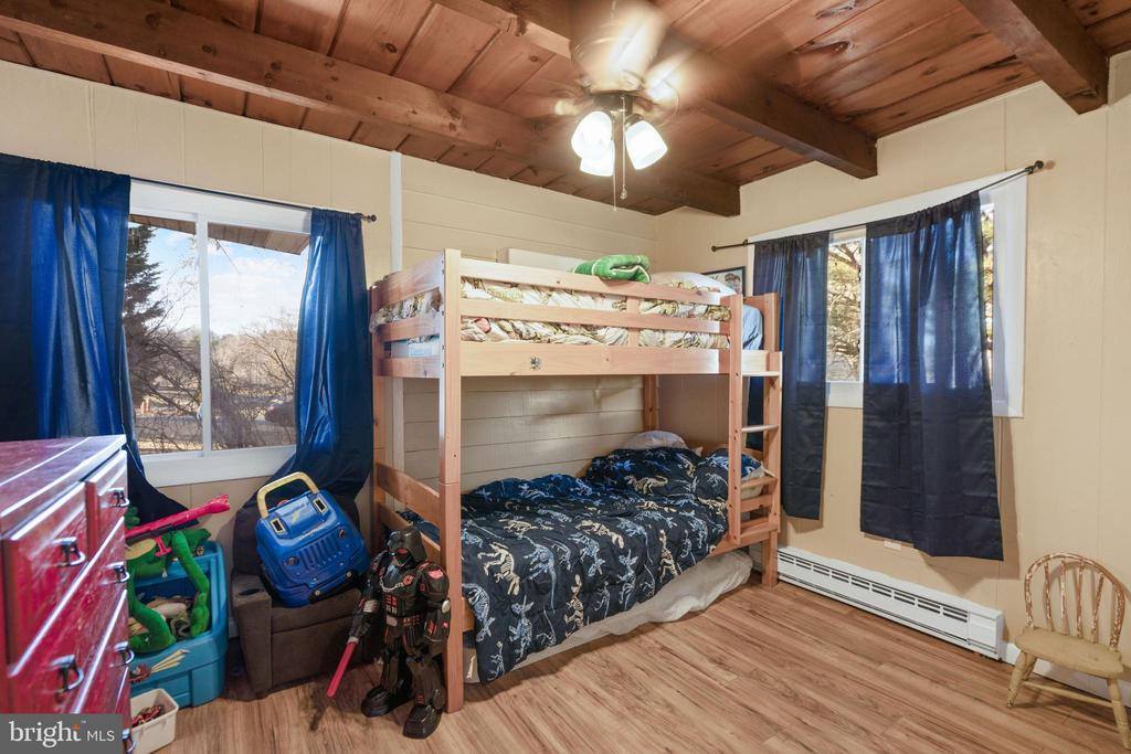 322 Masters Drive, Cross Junction, VA 22625