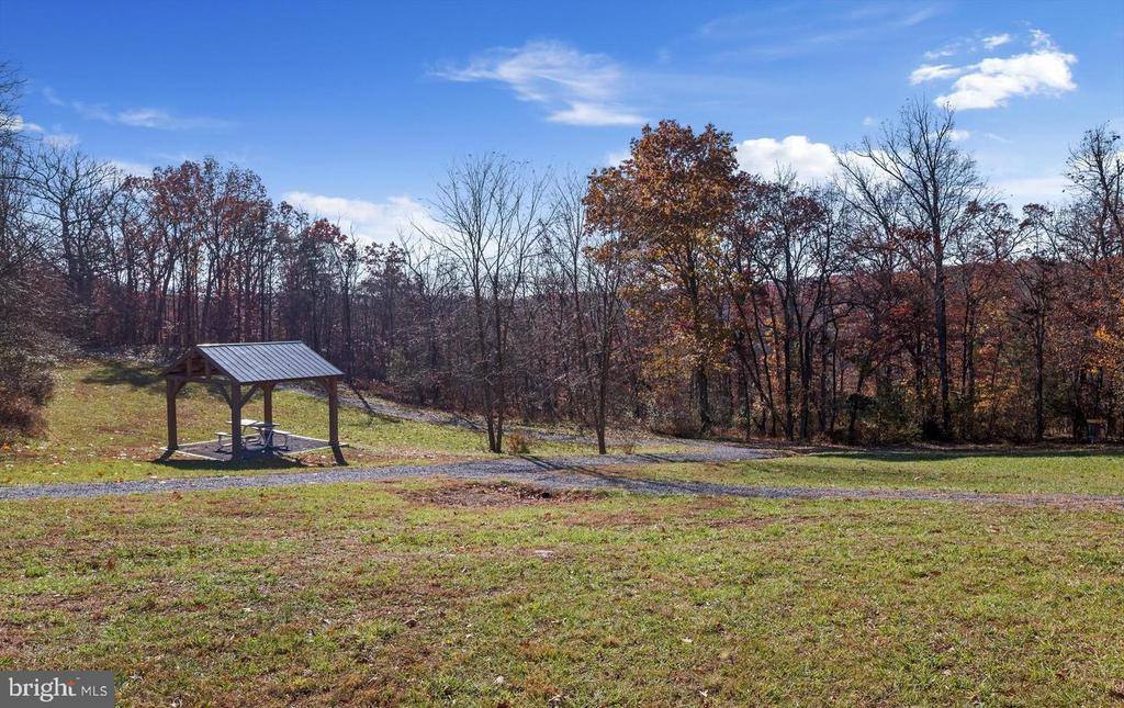 322 Masters Drive, Cross Junction, VA 22625