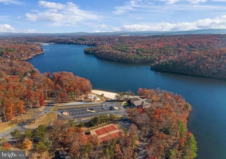 322 Masters Drive, Cross Junction, VA 22625