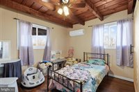 322 Masters Drive, Cross Junction, VA 22625