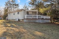 322 Masters Drive, Cross Junction, VA 22625