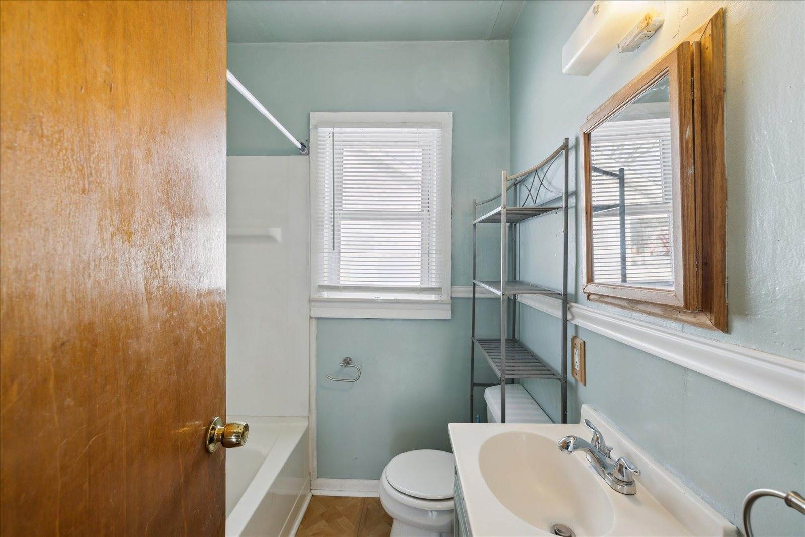 1421 Hughes Avenue, Flint, MI 48503