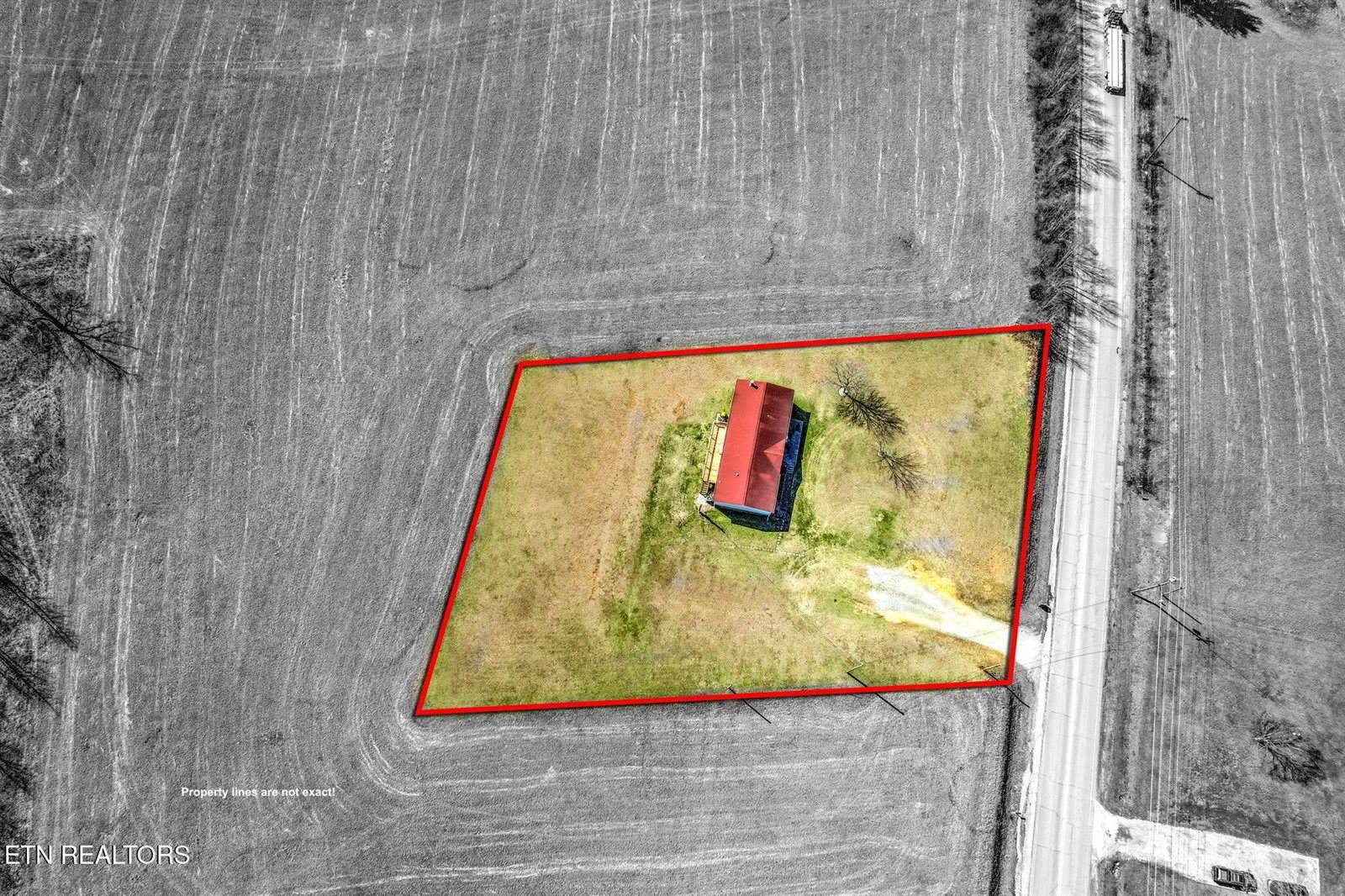 609 Old Emory Rd, Clinton, TN 37716