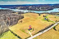 609 Old Emory Rd, Clinton, TN 37716