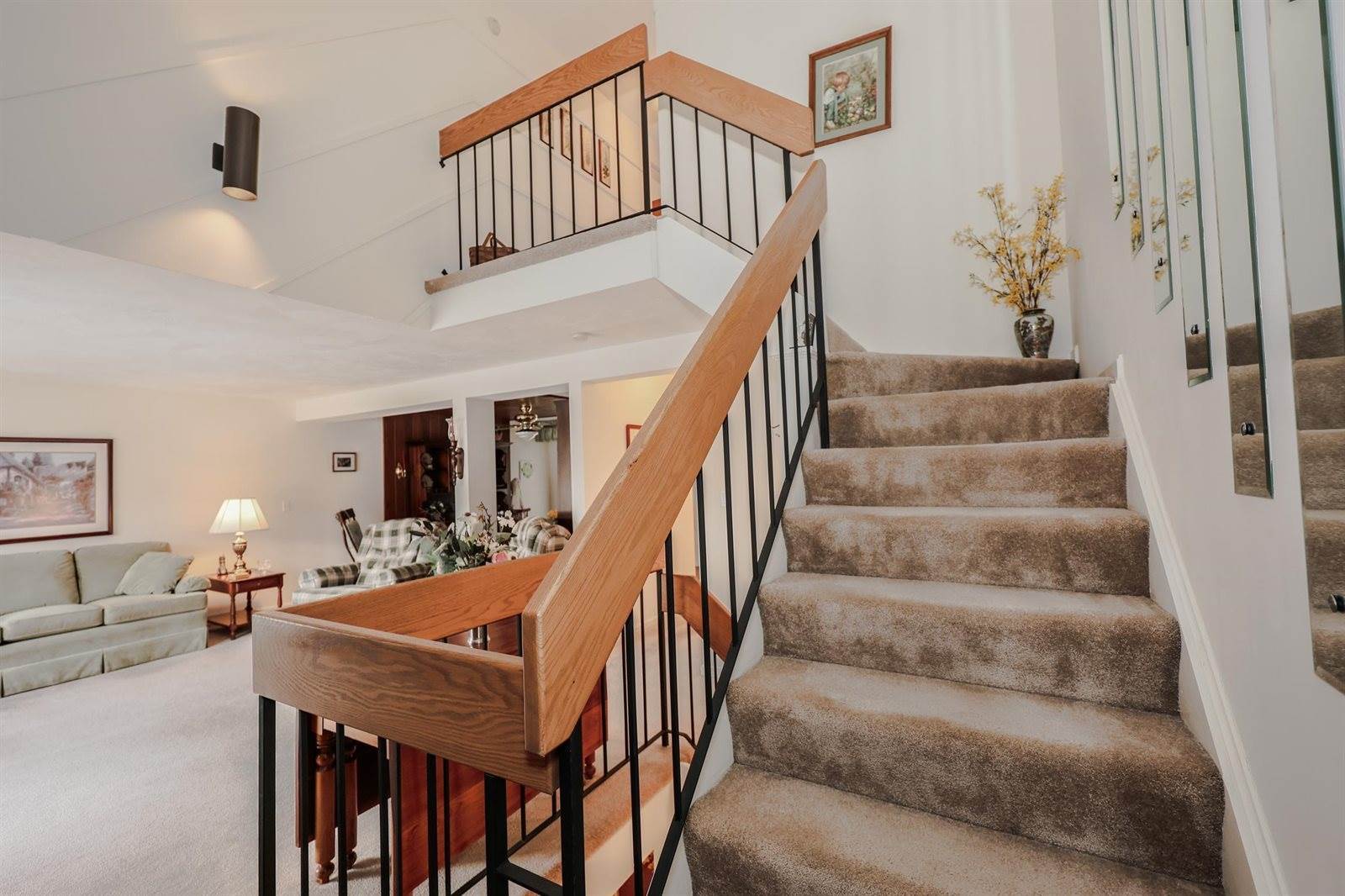 5 Tsienneto Road, Derry, NH 03038