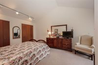 5 Tsienneto Road, Derry, NH 03038