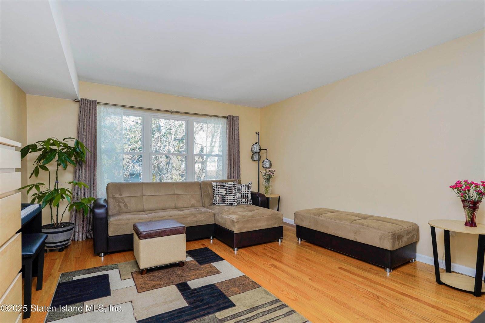 35 Vogel Loop, Staten Island, NY 10314