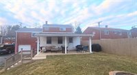 143 Landsdowne Dr, Penn Hills, PA 15147