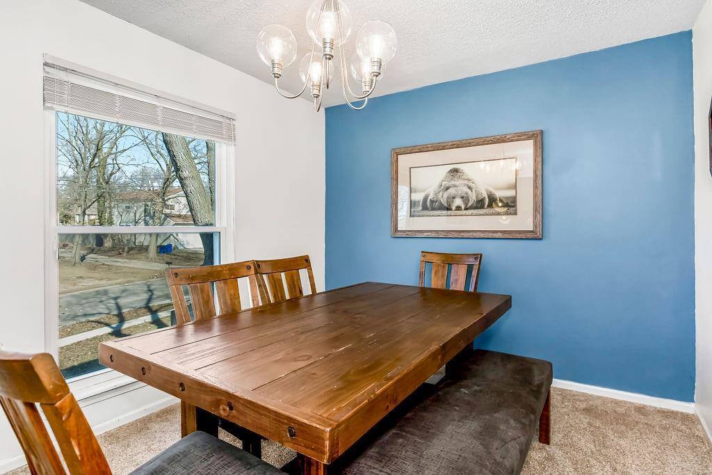 13014 West 102ND Street, Lenexa, KS 66215