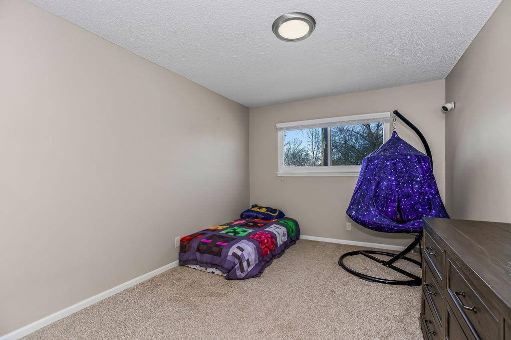 13014 West 102ND Street, Lenexa, KS 66215