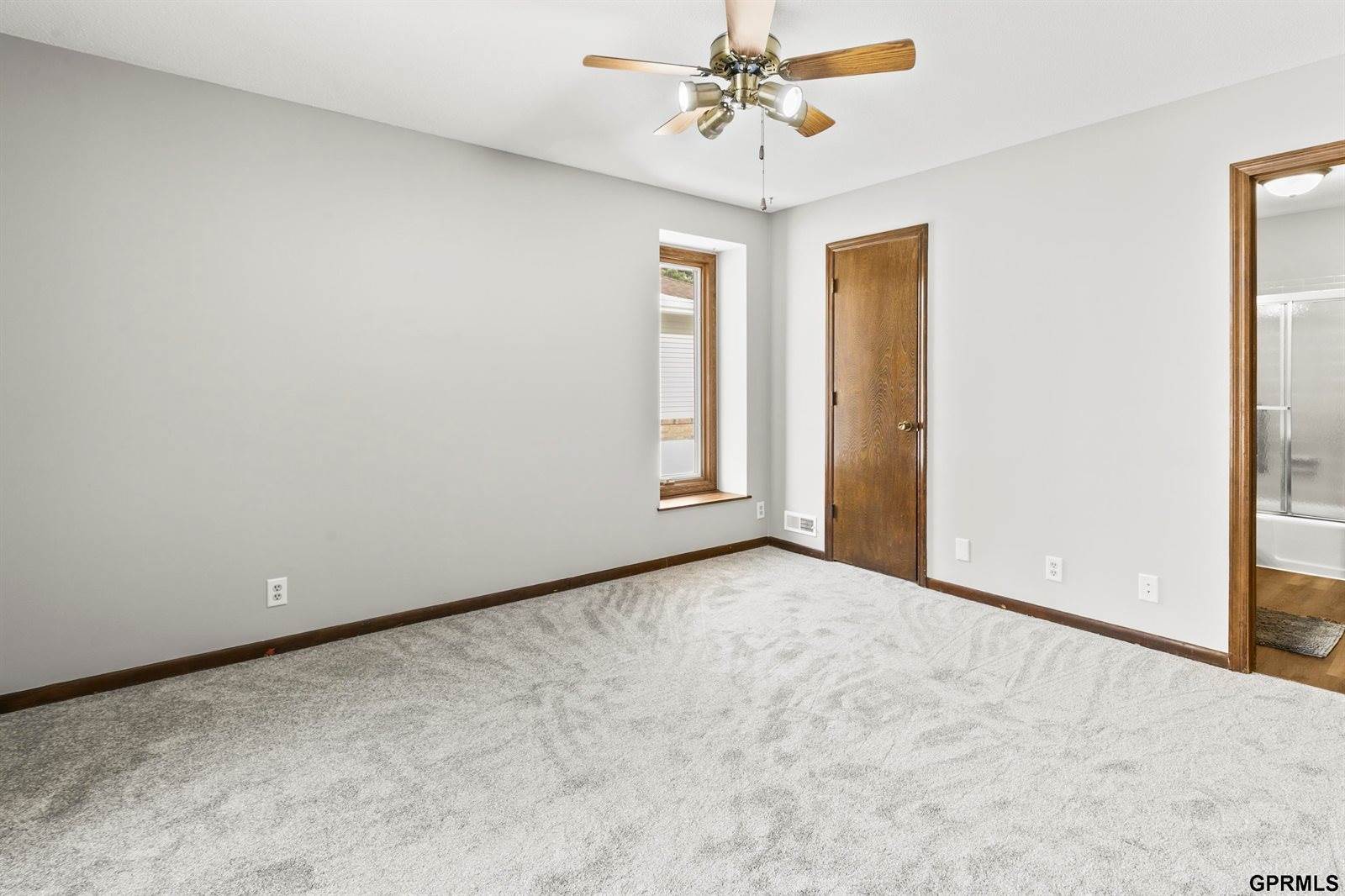 4510 Dryden Place, Lincoln, NE 68516