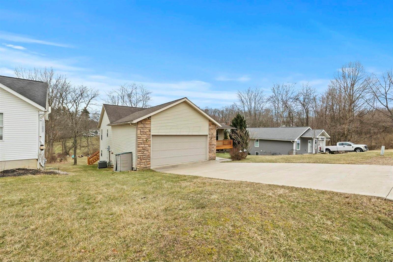 151 Heatherwood Drive, Howard, OH 43028