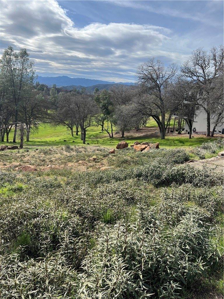 20073 Powder Horn Road, Hidden Valley Lake, CA 95467