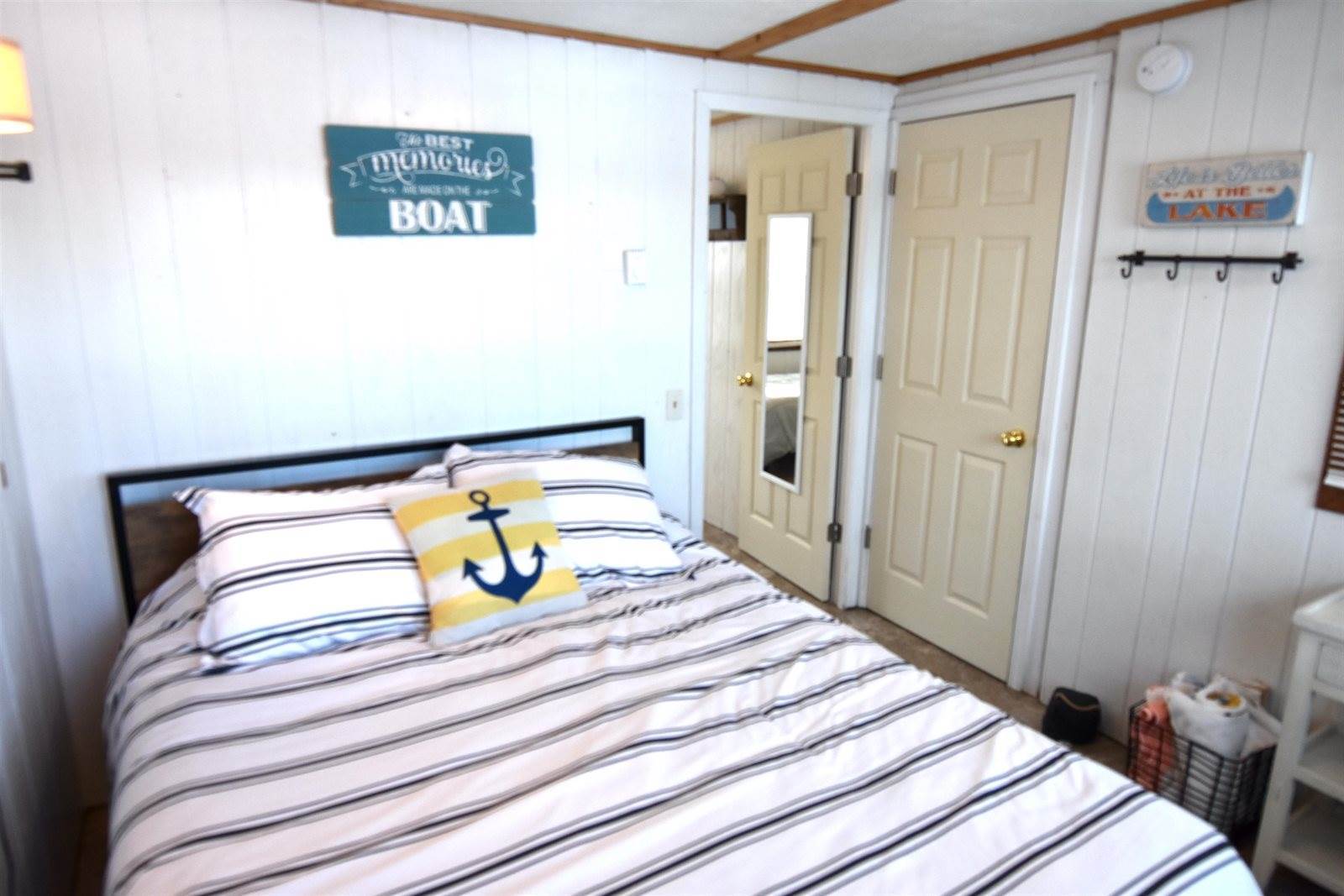 860 East Hiawatha, Lake Delton, WI 53965