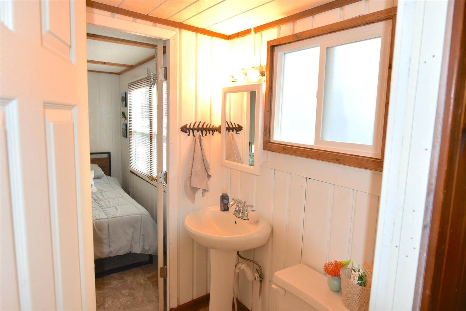 860 East Hiawatha, Lake Delton, WI 53965