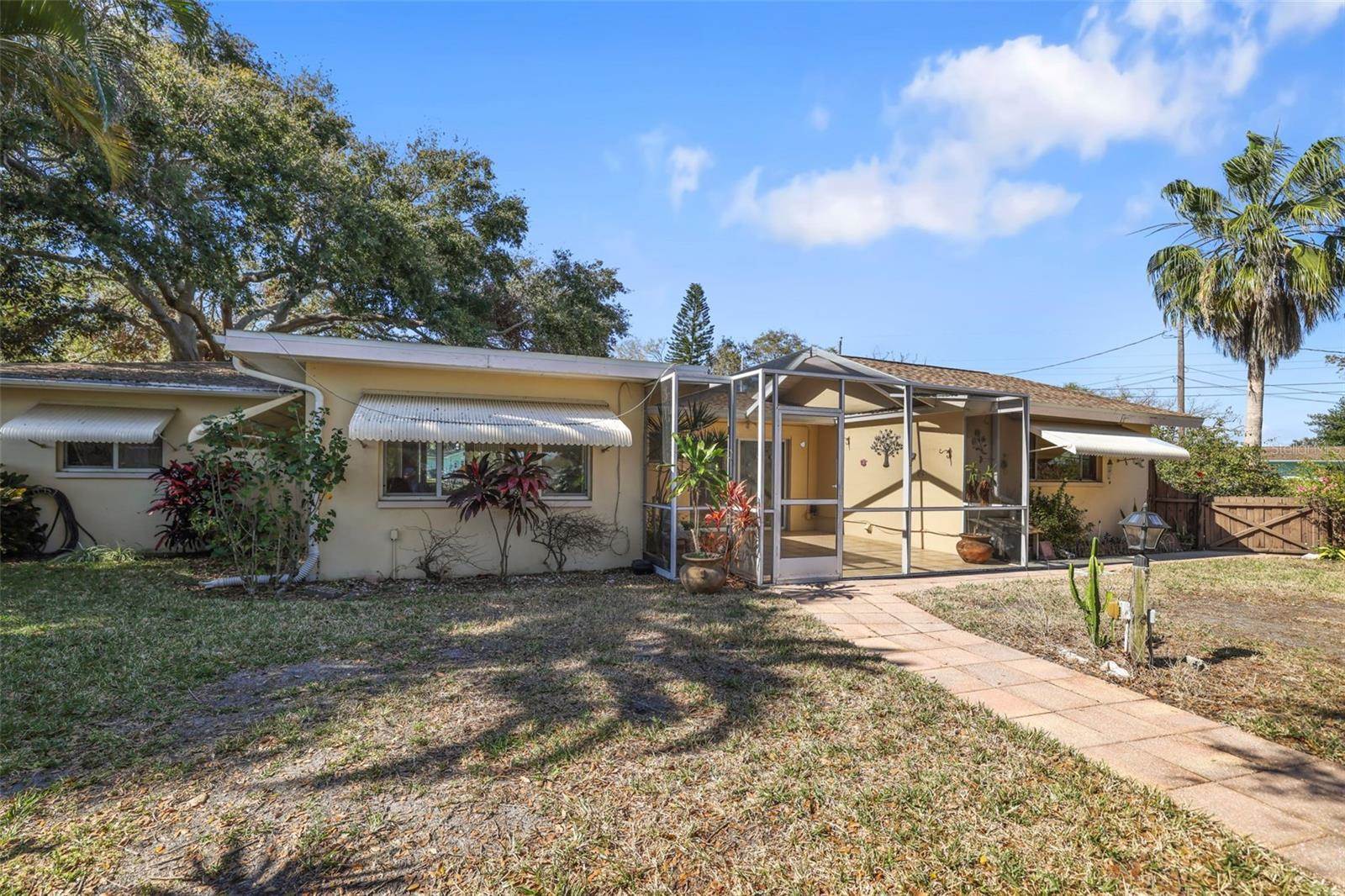 1549 San Christopher Drive, Dunedin, FL 34698