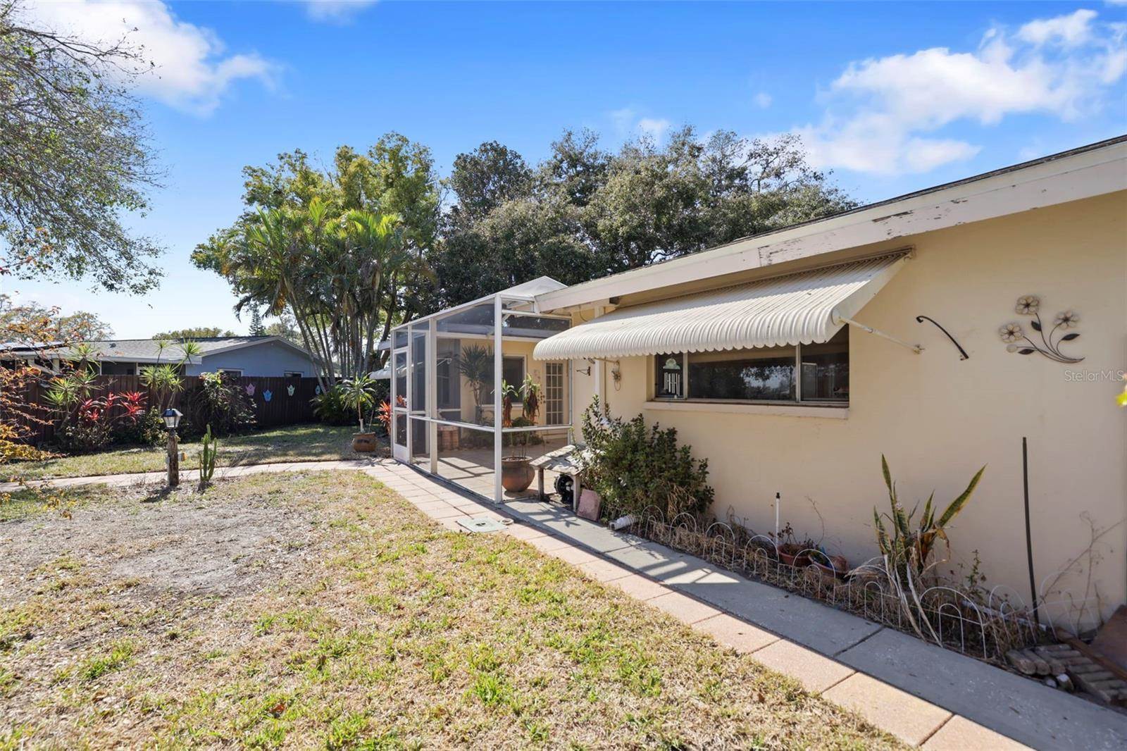 1549 San Christopher Drive, Dunedin, FL 34698