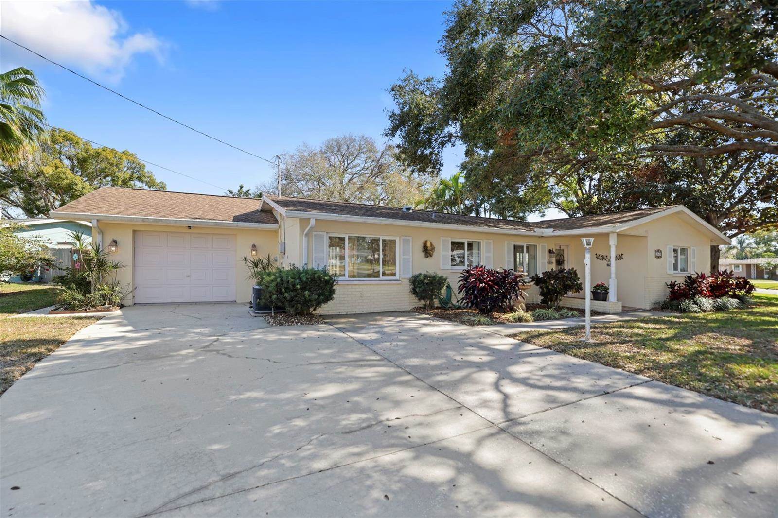 1549 San Christopher Drive, Dunedin, FL 34698