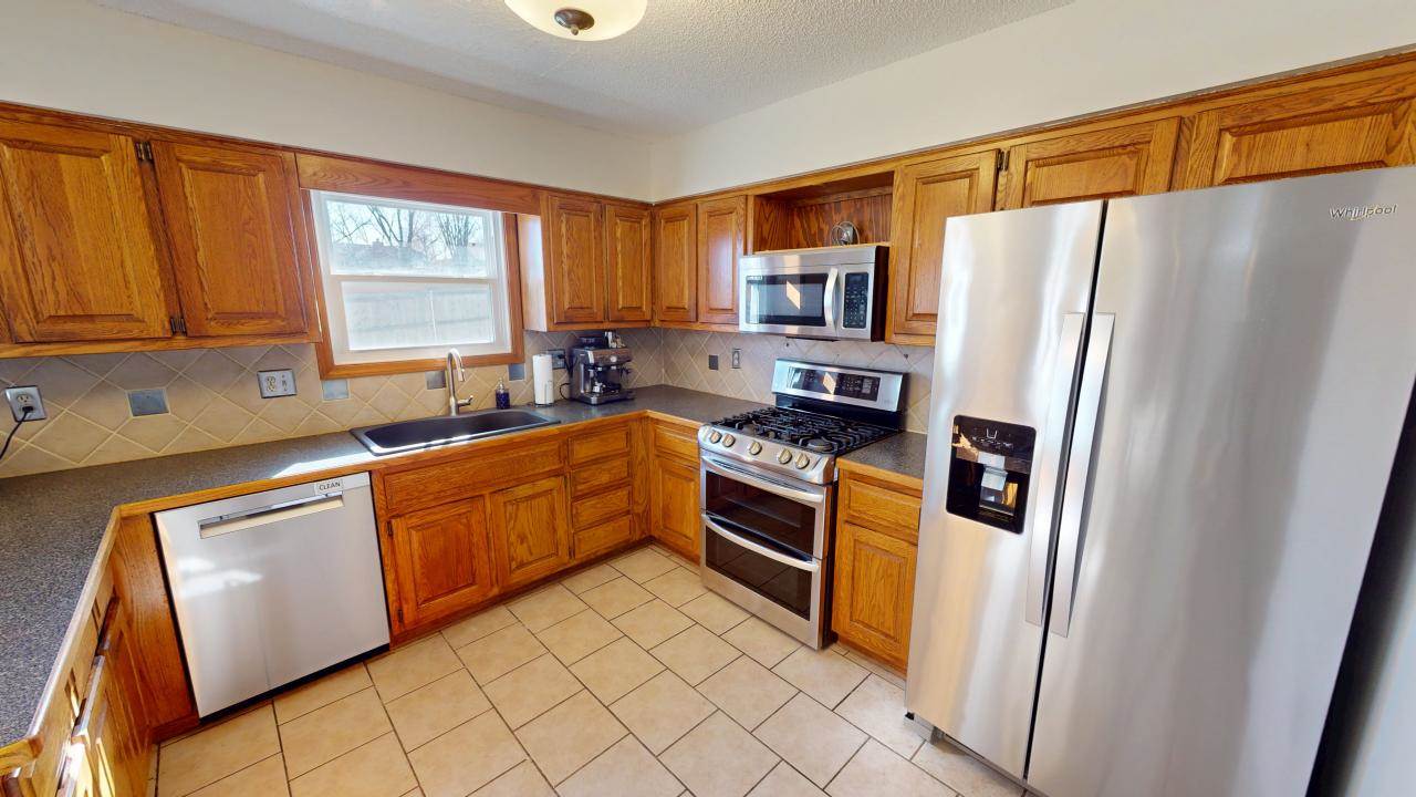 4821 Perry Lane, Merriam, KS 66203