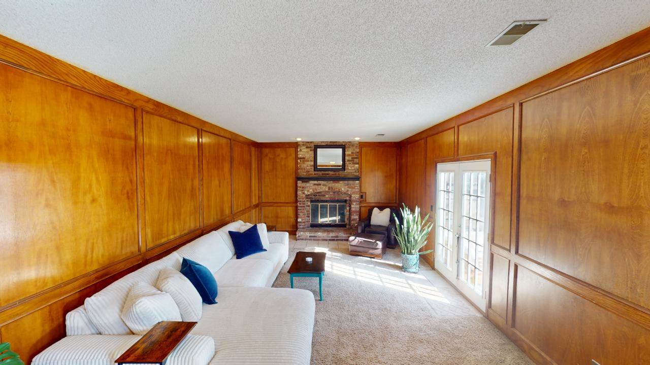 4821 Perry Lane, Merriam, KS 66203