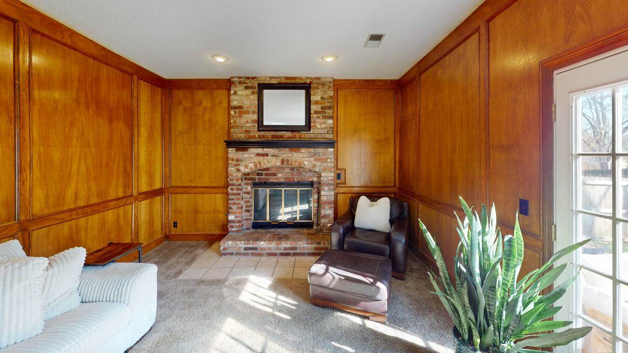 4821 Perry Lane, Merriam, KS 66203